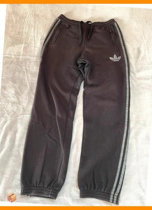 Pantalon Adidas Originals homme gris foncé coupe large taille S, marca: adidas, estado: Muy bueno, tamaño: S, 25,00 €, 26,95 € Protección al comprador Pro incluida