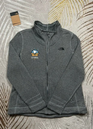 Gilet polaire the north face gris logo brodé noir, brand: The North Face, condition: Very good, size: XL / 42 / 14, €25.00, €26.95 includes Buyer Protection Pro