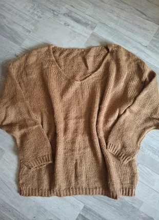 Pull doux en maille taupe, marque: Unique, état: Très bon état, taille: Taille unique, 5,00 €, 5,95 € Protection acheteurs incluse