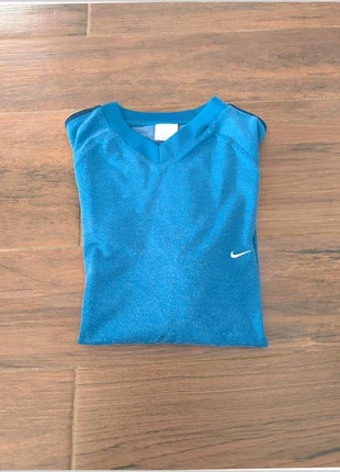 T-Shirt Nike bleu taille M, marke: Nike, zustand: Sehr gut, größe: M, 9,90 €, 11,10 € inklusive Vinted-Käuferschutz