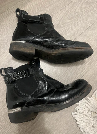 Bottines noires style rock biker – cuir verni – prix mini, staat: Veelgebruikt, maat: 39, € 8,00, € 9,10 inclusief Kopersbescherming