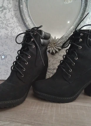 Bottines hautes pointure 40, marque: Commander, état: Bon état, taille: 40, 4,00 €, 4,90 € Protection acheteurs incluse