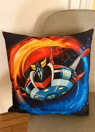 Housse de coussin Goldorak, marque: Goldorak, état: Très bon état, taille: 45 x 45 cm, 8,00 €, 9,10 € Protection acheteurs (Pro) incluse