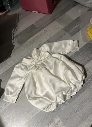 Robe baptême bébé, marque: Boutique indépendante, état: Neuf sans étiquette, taille: 1-3 mois / 56 cm, 10,00 €, 11,20 € Protection acheteurs incluse