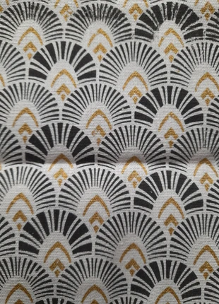 Tissu Toile de jute Grande écailles noires et dorés sur fond Blanc cassé, estado: Como novo, €7.00, €8.05 inclui Proteção do Comprador