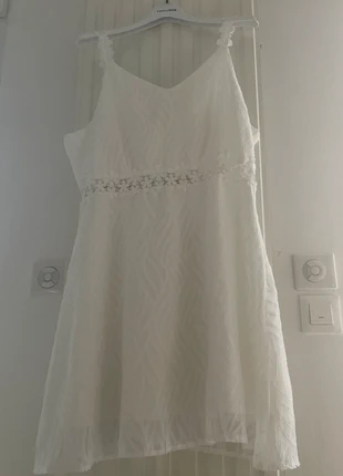 Robe blanche, estado: Novo sem etiquetas, tamanho: XL / 42 / 14, €2.00, €2.80 inclui Proteção do Comprador