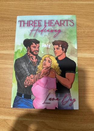 Three Hearts Hideaway - Luna Day, condition: Very good, £30.00, £32.20 includes Buyer Protection