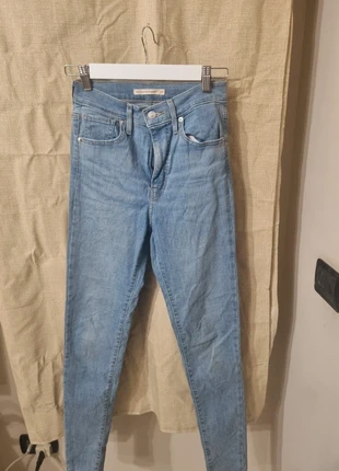 Jeans donna Levi’s Mile High Super Skinny blu chiaro, taglia 25 IT, vita alta e vestibilità aderente, marque: Levi's, état: Neuf sans étiquette, taille: S / 36 / 8, 9,00 €, 10,15 € Protection acheteurs incluse