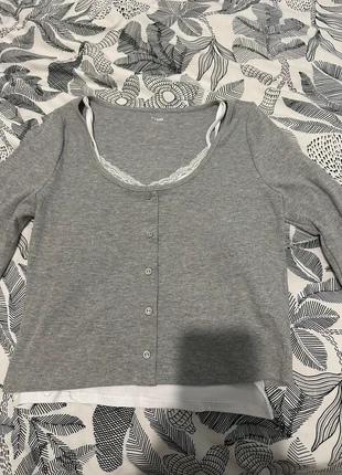 Hauts, marque: Kiabi, état: Très bon état, taille: S / 36 / 8, 3,00 €, 3,85 € Protection acheteurs incluse