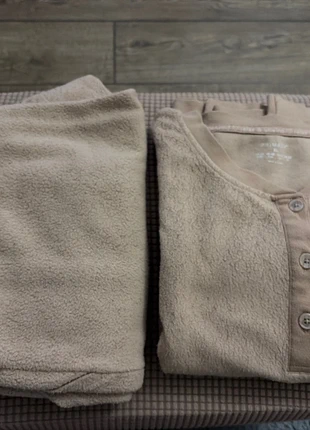 Ensemble bas et haut primark XL femme, marque: Primark, état: Très bon état, taille: XL / 42 / 14, 8,00 €, 9,10 € Protection acheteurs incluse