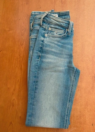 Jeans skinny Calvin Klein Jeans, taglia XS vita media, marca: Calvin Klein, estado: Muito bom, tamanho: XS / 34 / 6, €25.00, €26.95 inclui Proteção do Comprador