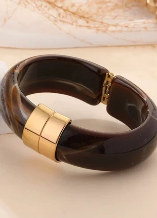 Jonc résine Brun, merk: NaÖmi Bijoux, staat: Nieuw met prijskaartje, € 11,00, € 12,25 inclusief Kopersbescherming