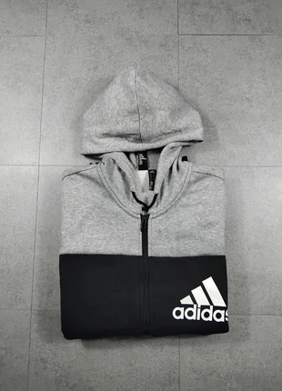 Pull Full zip a capuche Noir et gris Adidas coton taille S, marca: adidas, estado: Muy bueno, tamaño: S, 15,00 €, 16,45 € Protección al comprador incluida