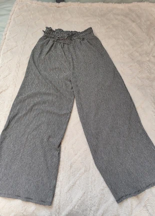 Pantalon ample coquet à carreaux noirs et blancs avec ficelle, marque: COQUETTE, état: Neuf sans étiquette, taille: S / 36 / 8, 10,00 €, 11,20 € Protection acheteurs incluse