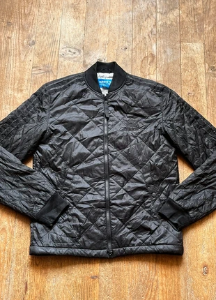 Veste bomber matelassée Adidas noire XS unisexe, marca: adidas, estado: Muy bueno, tamaño: XS, 25,00 €, 26,95 € Protección al comprador incluida