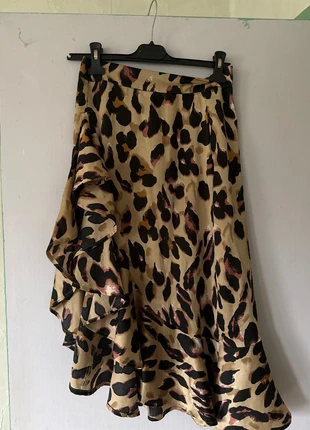 Jupe asymétrique, état: Très bon état, taille: XS / 34 / 6, 5,00 €, 5,95 € Protection acheteurs incluse