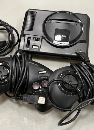 SEGA mega drive réédition 16BIT, merk: Sega, staat: Heel goed, € 100,00, € 105,70 inclusief Kopersbescherming