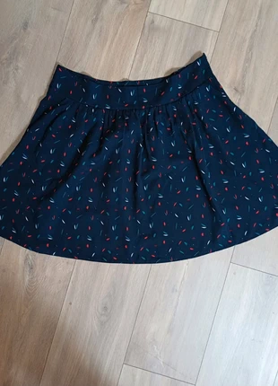 Jolie jupe - bleue marine - motifs - comme neuve - 42 - kiabi, brand: Kiabi, condizioni: Ottime, taglia: XL / IT 46 / EU 42, €9.00, €10.15 include la Protezione acquisti