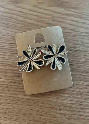 BO doré et noir fleur, merk: Fleur, staat: Heel goed, € 2,00, € 2,80 inclusief Kopersbescherming