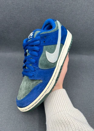 Nike Dunk SB Low deep royal blue bleu vert 42 (is2361), marque: Nike, état: Très bon état, taille: 42, 55,00 €, 58,45 € Protection acheteurs (Pro) incluse