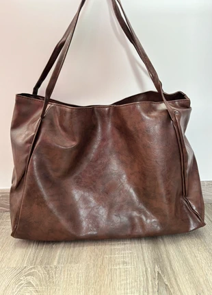 Sac cabas en simili cuir, grande capacité stylée leather tote bag, large capacity, marque: CHIC, état: Neuf sans étiquette, 20,00 €, 21,70 € Protection acheteurs incluse
