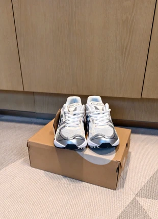 Asics Gel Kayano 14 // Talla 44, brand: Asics, condition: New with tags, size: 44, €55.00, €58.45 includes Buyer Protection