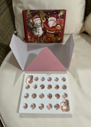 Coffret Bijoux de Noël - Créations et Charms Personnalisables, marque: generique, état: Neuf avec étiquette, 12,00 €, 13,30 € Protection acheteurs incluse