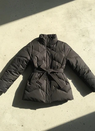 Doudoune noire ceinturée – chaude, matelassée, féminine, chic, marque: Lune d’Opale, état: Très bon état, taille: M / 38 / 10, 199,90 €, 210,60 € Protection acheteurs (Pro) incluse