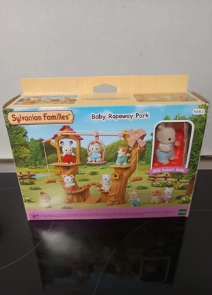 " Baby Rapeway Park " Sylvanian Families, marke: Sylvanian Families, zustand: Sehr gut, größe: 4 Jahre / 104, 12,00 €, 13,30 € inklusive Vinted-Käuferschutz