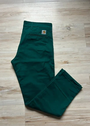 Superbe pantalon chino carhartt vert sapin w33 l30 avec mesures, marke: Carhartt, zustand: Sehr gut, größe: M, 35,00 €, 37,45 € inklusive Vinted-Käuferschutz