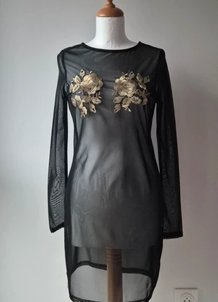 Robe en mesh noire transparente avec broderies fleurs doré urban outfitters, brand: Urban Outfitters, condizioni: Ottime, taglia: S / IT 40 / EU 36, €10.00, €11.20 include la Protezione acquisti