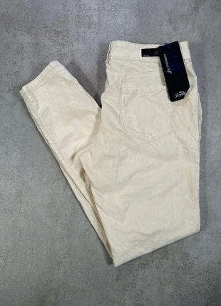 Pantalon Vintage En Velours Côtelé / Corduroy Royalty creme clair droite taille 10, brand: Vintage Dressing, condizioni: Nuovo con cartellino, taglia: XL / IT 46 / EU 42, €13.00, €14.35 include la Protezione acquisti Pro