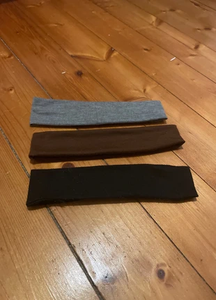 Un lot de trois bandeaux, état: Très bon état, taille: Taille unique, 3,00 €, 3,85 € Protection acheteurs incluse