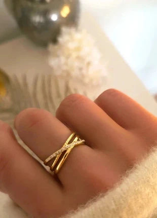 Bague ajustable en acier inoxydable doré croiséé à strass, brand: Bijouterie Paribell, condition: Very good, size: Adjustable, €14.50, €15.93 includes Buyer Protection Pro