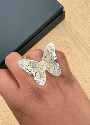 Zara Gold Butterfly Ring., brand: Zara, condition: Very good, size: Adjustable, £1.00, £1.75 includes Buyer Protection