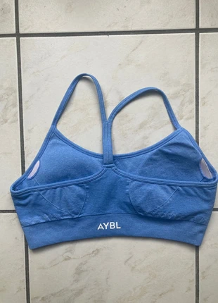 Brassière AYBL taille M couleur bleu, marque: AYBL, état: Très bon état, taille: M, 13,00 €, 14,35 € Protection acheteurs (Pro) incluse