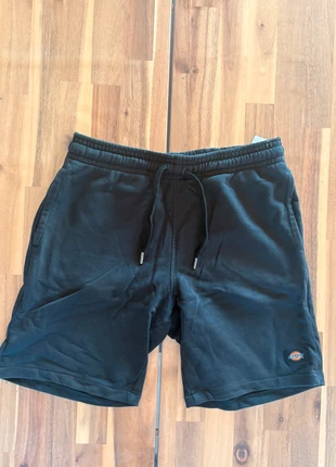 Short noir Dickies logo brodé – taille S, marke: Dickies, zustand: Sehr gut, größe: S, 13,00 €, 14,35 € inklusive Vinted-Käuferschutz