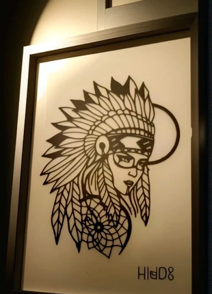 Framed Photo Art – Native American Woman Portrait | Feather Headdress Wall Decor, staat: Nieuw zonder prijskaartje, € 10,00, € 11,20 inclusief Kopersbescherming