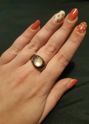 Gold ring with pink stone. Everyday chic fashion accessory, brand: Mystic, condition: Very good, size: 18.1 mm Ø, €3.00, €3.85 includes Buyer Protection