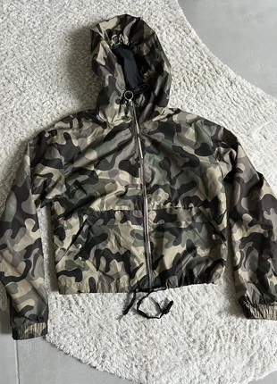 Windjas, marque: Bershka, état: Très bon état, taille: S / 36 / 8, 5,00 €, 5,95 € Protection acheteurs incluse