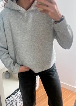 Sweat Zara, marke: Zara, zustand: Sehr gut, größe: S / 36 / 8, 12,00 €, 13,30 € inklusive Vinted-Käuferschutz