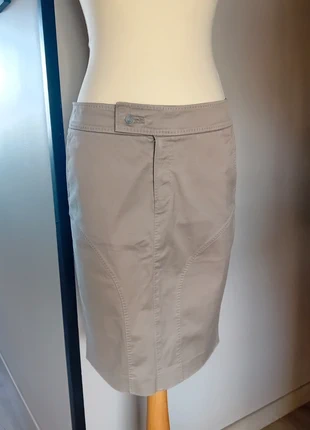 Jupe droite Gucci Taille 38, merk: Gucci, staat: Heel goed, maat: M / 38 / 10, € 65,00, € 68,95 inclusief Kopersbescherming Pro