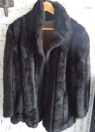 Manteau vintage France fausse fourrure noire, marque: Vintage, état: Très bon état, taille: M / 38 / 10, 25,00 €, 26,95 € Protection acheteurs incluse