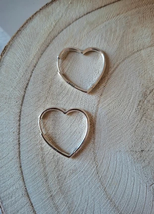 Pendientes aro plateado corazón plata Earrings Boucles d'oreilles créoles, marca: Boutique Italiana, estado: Muito bom, €15.00, €16.45 inclui Proteção do Comprador