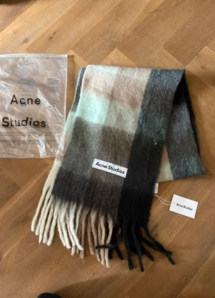 Acne Studios Scarf, merk: Acne Studios, staat: Nieuw met prijskaartje, € 110,00, € 116,20 inclusief Kopersbescherming