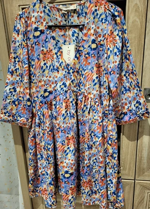 Robe 👗 By One, brand: By One, condizioni: Nuovo con cartellino, taglia: M / IT 42 / EU 38, €8.00, €9.10 include la Protezione acquisti