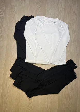 Lot sous-vêtements thermiques Wedze noir et blanc  8 ans – ski, hiver, chaud, respirant, brand: Wed'ze, condizioni: Ottime, taglia: 8 anni / 128 cm, €22.50, €24.33 include la Protezione acquisti