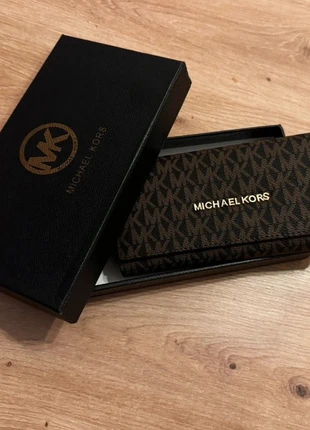 Michael Kors Wallet – Brown Monogram – Premium Quality Nice price Nice price, marque: Michael Kors, état: Neuf sans étiquette, 49,99 €, 53,19 € Protection acheteurs incluse