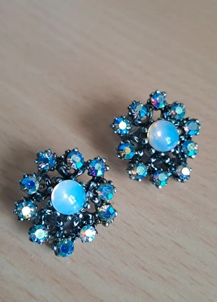 Magnifiques boucles d'oreilles clips vintage anne 60 70 en métal argenté et cristaux AB, brand: Vintage Love, condition: Very good, €25.00, €26.95 includes Buyer Protection