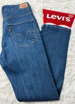 Jean Lévi’s Mid Rise Skinny W26/FR36 L177, marque: Levi's, état: Très bon état, taille: S / 36 / 8, 21,00 €, 22,75 € Protection acheteurs (Pro) incluse